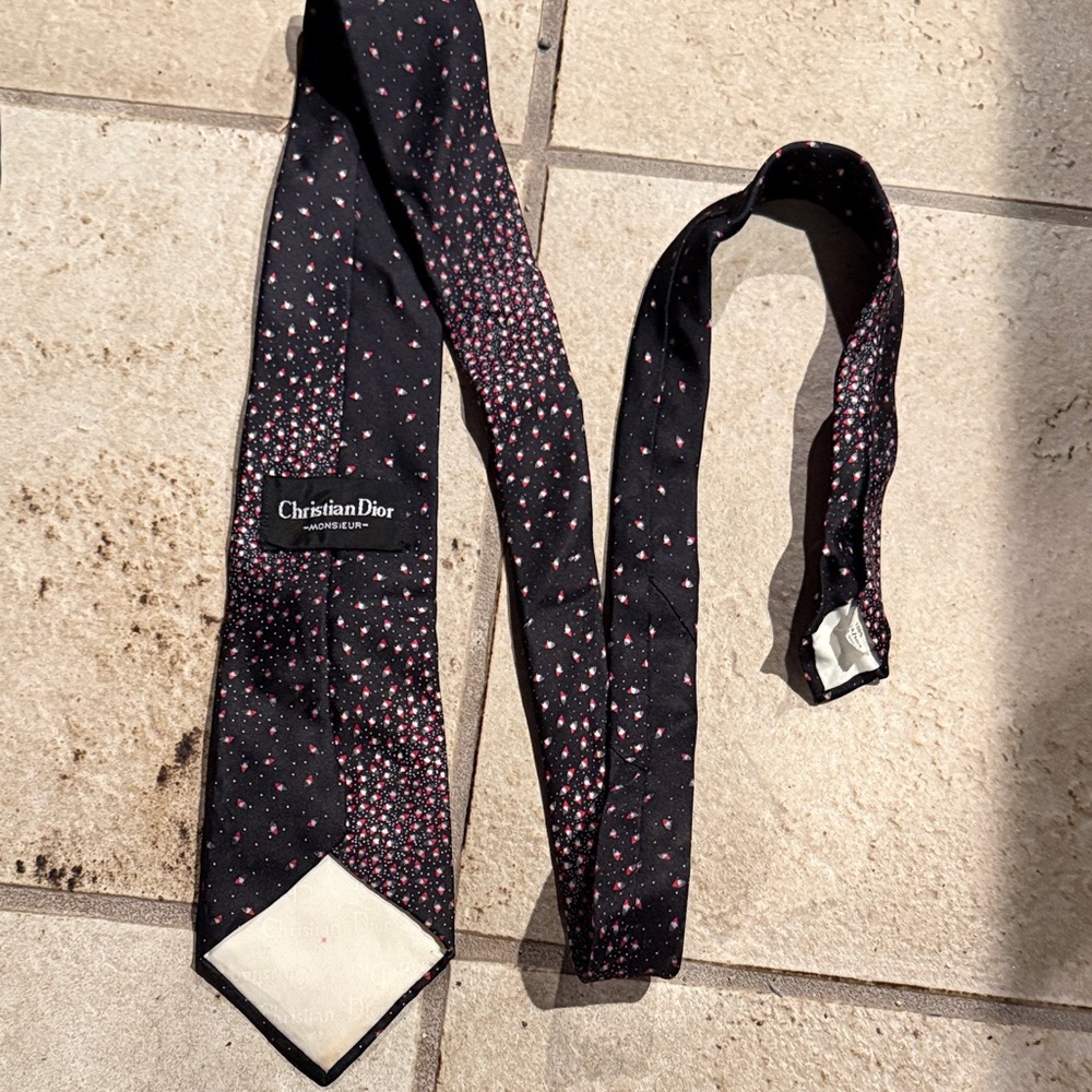 Christian Dior Monsieur Men's Tie in Black with Red Dots Silk Made in Italy